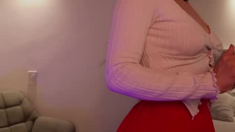 Kay online show from May 2026 01:02:04 AM