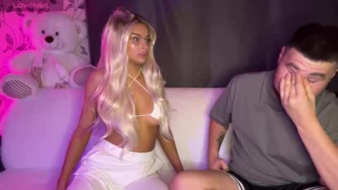 Emily  Ryan online show from October 2025 08:21:02 PM