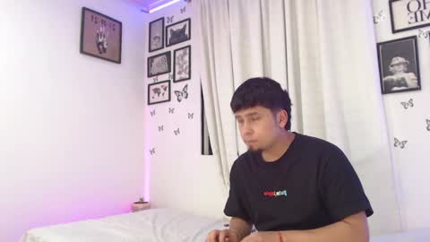 Juli and Liam online show from December 2024 07:49:02 AM