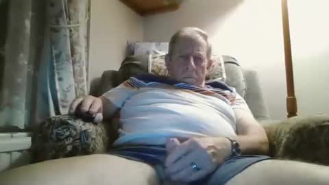 courieral1 online show from September 2025 08:43:01 PM