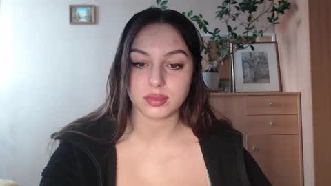 Snapshot of courtney_lux chatting on January 2025 07:49:02 AM Courtney online show from January 2025 07:49:02 AM