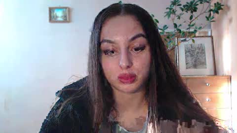 Snapshot of courtney_lux chatting on January 2025 10:49:02 AM Courtney online show from January 2025 10:49:02 AM