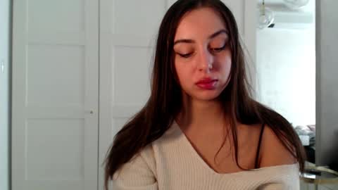 Snapshot of courtney_lux chatting on November 2025 08:25:02 AM Courtney online show from November 2025 08:25:02 AM