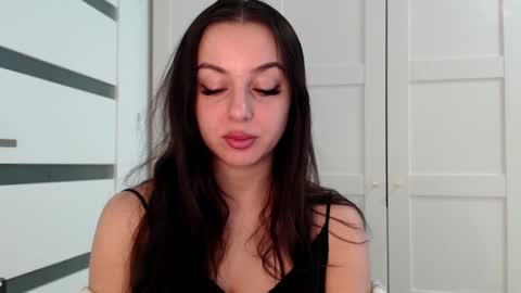 Snapshot of courtney_lux chatting on February 2026 08:02:02 AM Courtney online show from February 2026 08:02:02 AM