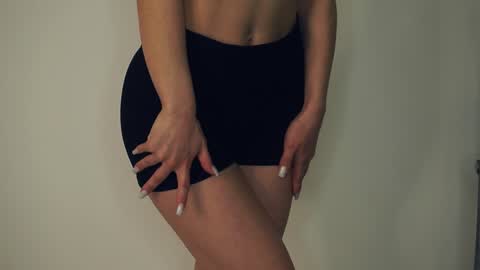 Yui online show from January 2025 01:10:01 PM