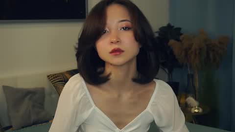 Yui online show from March 2025 07:41:01 AM