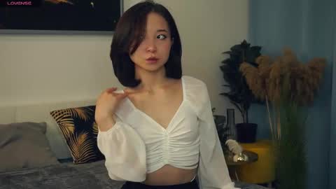 Yui online show from March 2025 07:57:02 AM