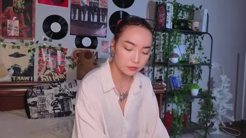 Yuna online show from November 2025 08:29:01 PM