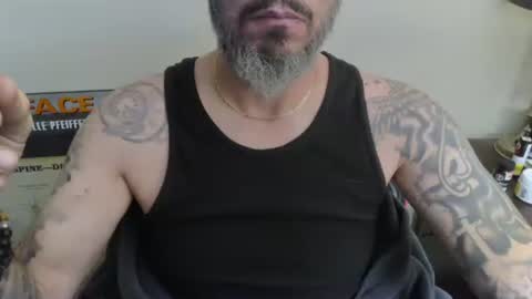 Snapshot of cpl_inlove chatting on December 2024 05:22:02 PM cpl_inlove online show from December 2024 05:22:02 PM