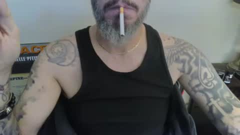 Snapshot of cpl_inlove chatting on January 2025 03:15:01 PM cpl_inlove online show from January 2025 03:15:01 PM