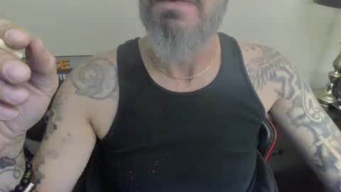 Snapshot of cpl_inlove chatting on October 2025 10:20:02 PM cpl_inlove online show from October 2025 10:20:02 PM