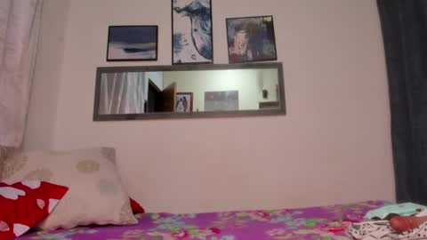 SOFIA  . I dont have any social networks except INSTAGRAM SNAPCHAT and ONLYFANS Everything else is fake dont believe it online show from January 2025 09:51:01 PM