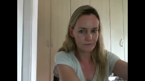 Anny online show from January 2025 04:02:02 PM