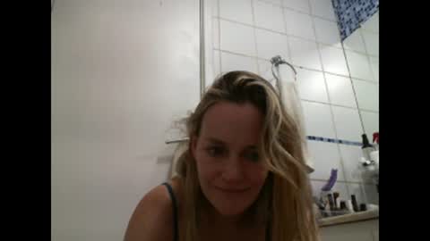 Anny online show from January 2025 07:15:01 PM