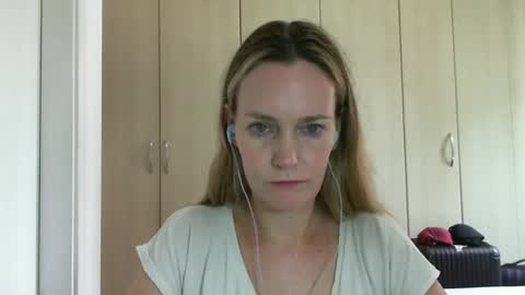 Anny online show from January 2025 11:56:02 AM