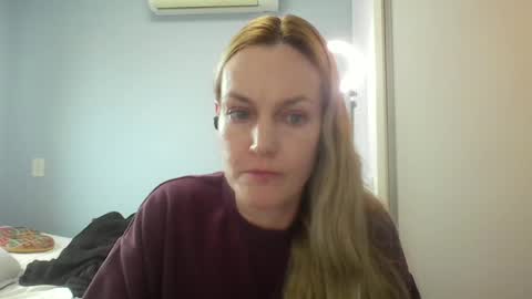 Snapshot of crazyanny chatting on July 2026 10:52:02 AM Anny online show from July 2026 10:52:02 AM