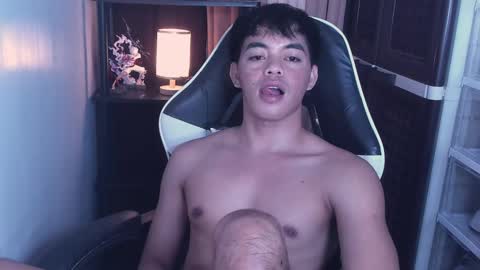 Snapshot of crazyasiancum chatting on February 2025 03:36:02 PM Zion online show from February 2025 03:36:02 PM