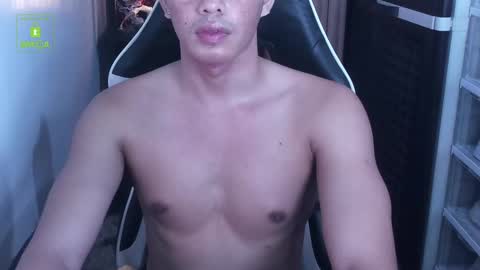 Snapshot of crazyasiancum chatting on February 2025 02:43:02 PM Zion online show from February 2025 02:43:02 PM