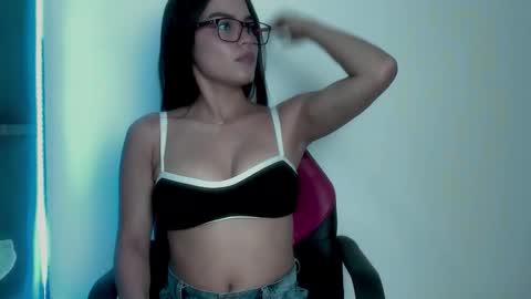 crazybaby_squirt online show from February 2026 03:04:02 AM