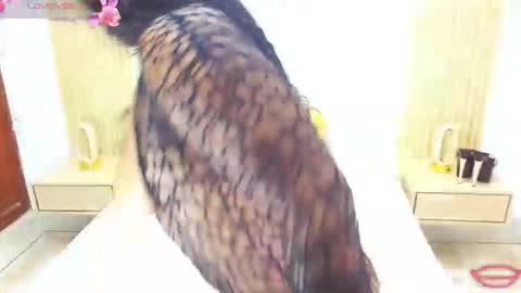 Sara online show from November 2025 12:28:02 PM