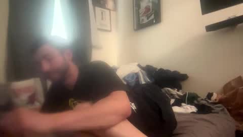 crazydill28 online show from April 2026 07:08:02 PM