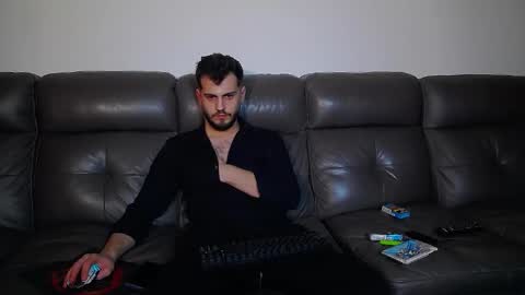 Crazy online show from March 2026 02:04:02 AM