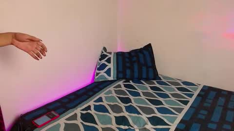 Mely online show from February 2026 05:45:01 AM