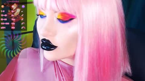 Roxy online show from September 2025 09:09:01 AM