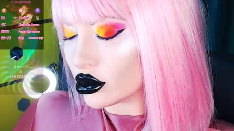 Roxy online show from September 2025 03:12:02 PM