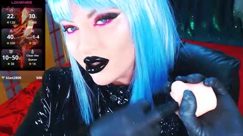 Roxy online show from February 2026 03:18:01 PM