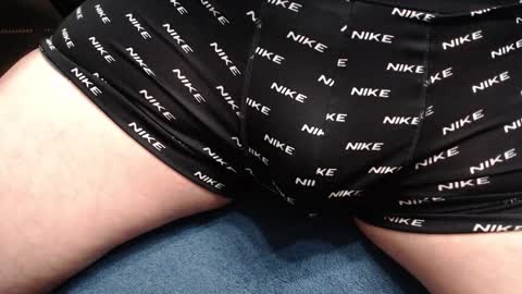 Crazywitty online show from November 2025 05:50:01 AM