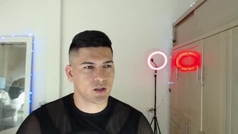 Bull online show from September 2025 03:17:01 AM