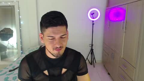 Bull online show from October 2025 03:37:02 AM