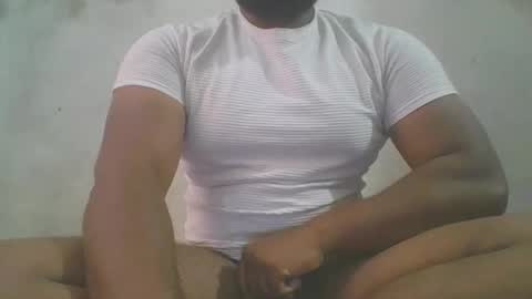 crazzy_booy online show from January 2026 05:00:02 AM