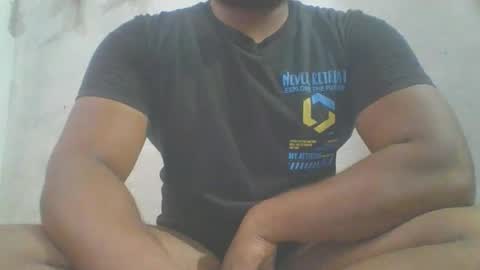 crazzy_booy online show from February 2026 04:00:01 AM