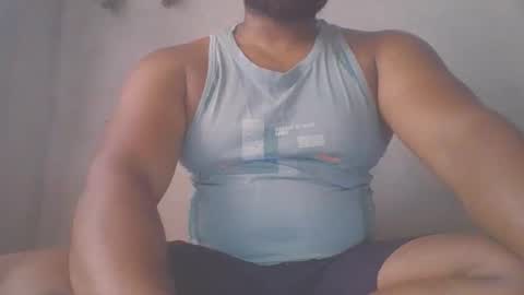 Snapshot of crazzy_booy chatting on May 2026 07:05:02 AM crazzy_booy online show from May 2026 07:05:02 AM