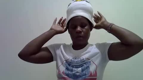 crazzybaby01 online show from November 2025 01:13:02 PM