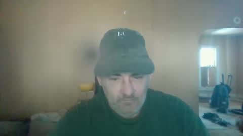 Snapshot of cre9876 chatting on November 2025 06:30:01 PM alway horny online show from November 2025 06:30:01 PM