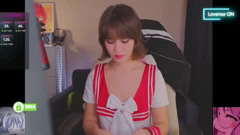 Snapshot of creammeow chatting on October 2025 02:01:01 AM Alina online show from October 2025 02:01:01 AM