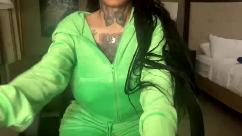 CreamyExotica online show from December 2024 10:14:02 AM