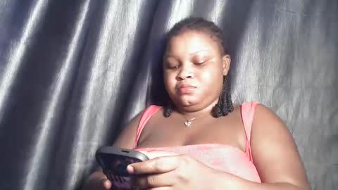 creamyposh1 online show from October 2025 05:56:01 PM