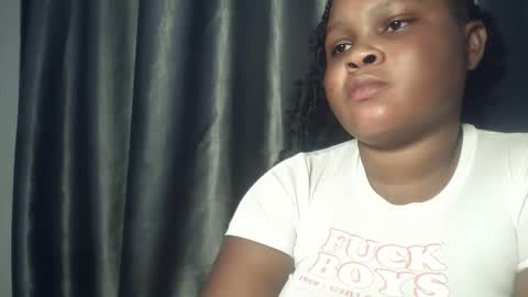 creamyposh1 online show from November 2025 05:25:02 PM