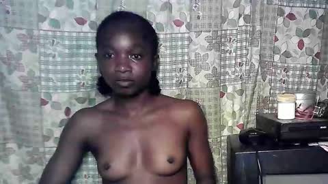 Snapshot of creamyxsugar chatting on October 2025 11:41:02 PM creamyxsugar online show from October 2025 11:41:02 PM