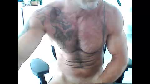 Snapshot of creatureofbeauty chatting on May 2026 04:48:01 PM creatureofbeauty online show from May 2026 04:48:01 PM