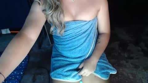 Snapshot of creepylove1 chatting on February 2025 01:10:01 PM Jay online show from February 2025 01:10:01 PM