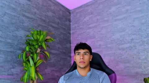 crh58_ online show from September 2025 11:27:02 PM