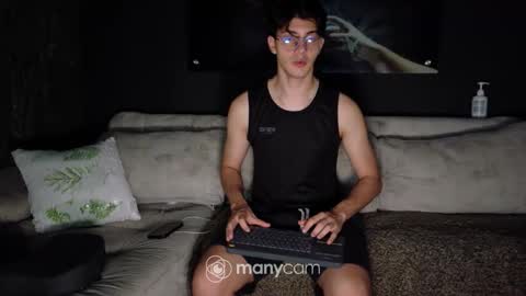 CRHISTIAN online show from April 2026 03:07:02 AM