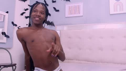 CriisBrown  online show from November 2025 12:06:02 PM