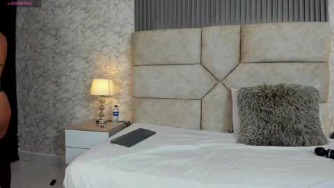 Cristina Sweet online show from October 2025 12:04:02 PM