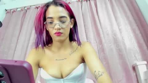 Snapshot of cris_dulce chatting on May 2026 08:47:01 PM cris_dulce online show from May 2026 08:47:01 PM